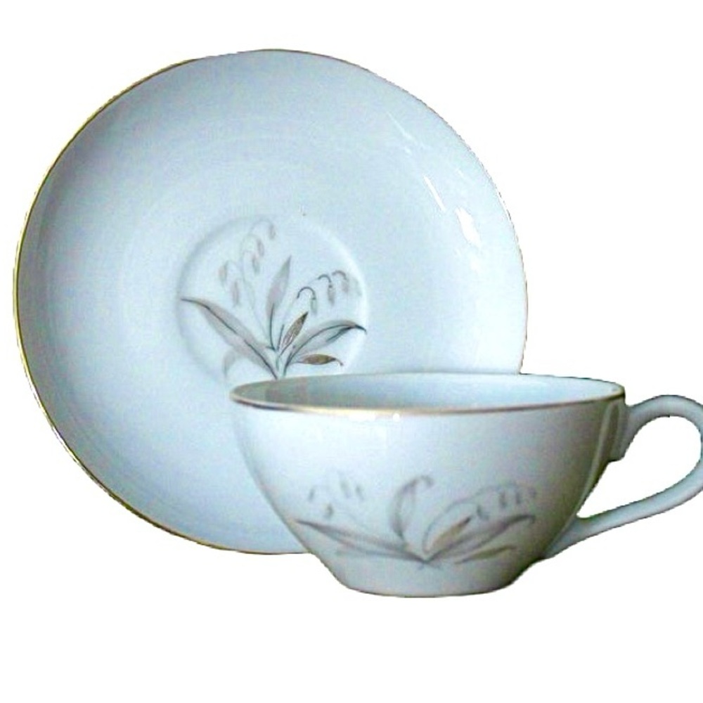 Tea cups and saucer.(8) Kayson Japan 1961 Golden Rhapsody.